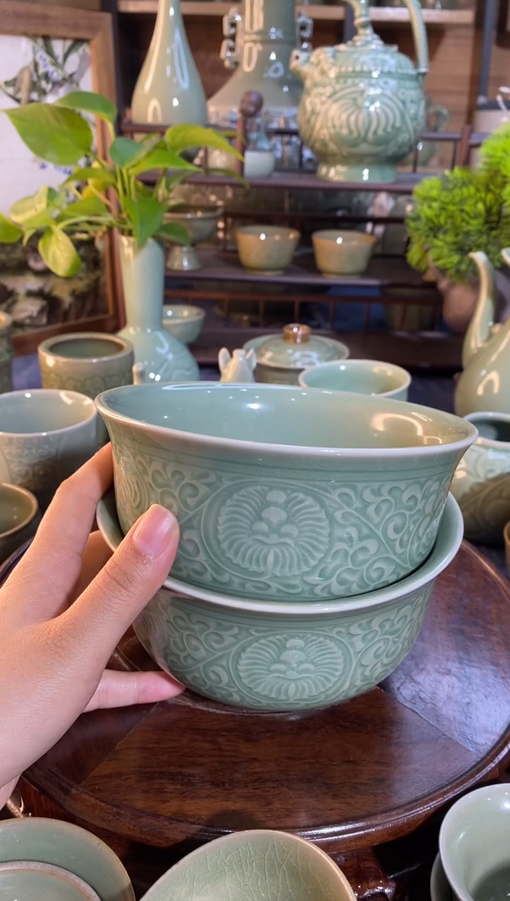 【闪购商品】b000045特价5.7微瑕菊纹碗2只
