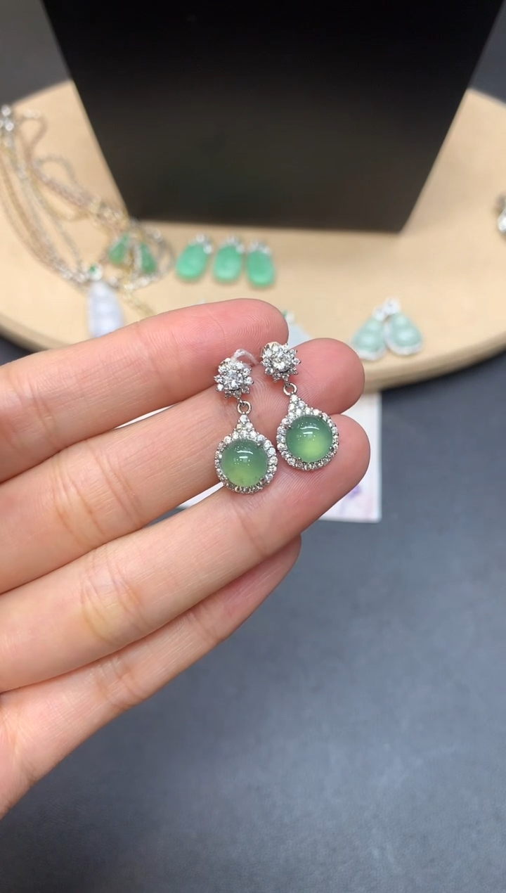 【闪购商品】翡翠耳饰银S925镶嵌葫芦【无服务费】