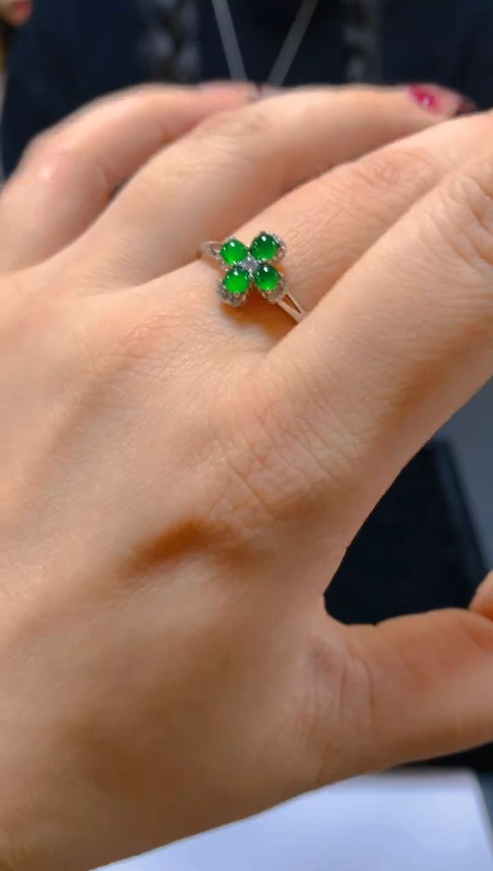 未镶嵌戒指翡翠多样性发一