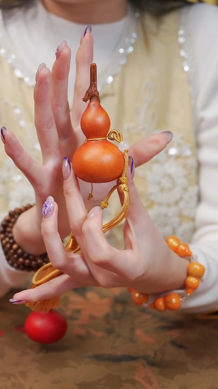 256漆艺工艺小葫芦9.9