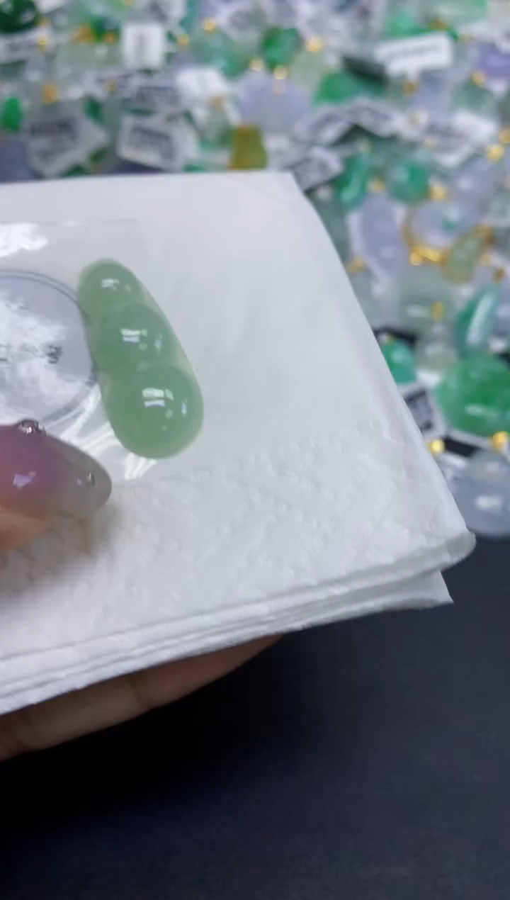 颈饰未镶嵌翡翠天然缅甸翡翠A货百元以上9元证书费自理