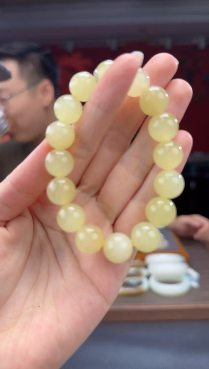 手串未镶嵌和田玉黄口猫单圈手串