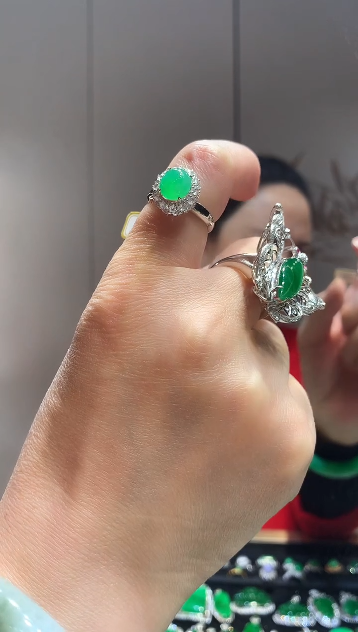 【闪购商品】翡翠戒指18K金镶嵌戒指 