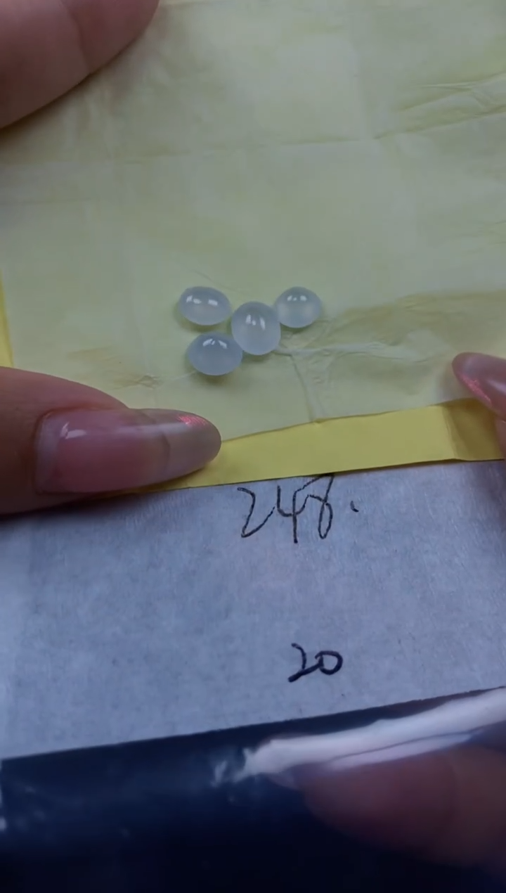 未镶嵌定制翡翠 定制翡翠