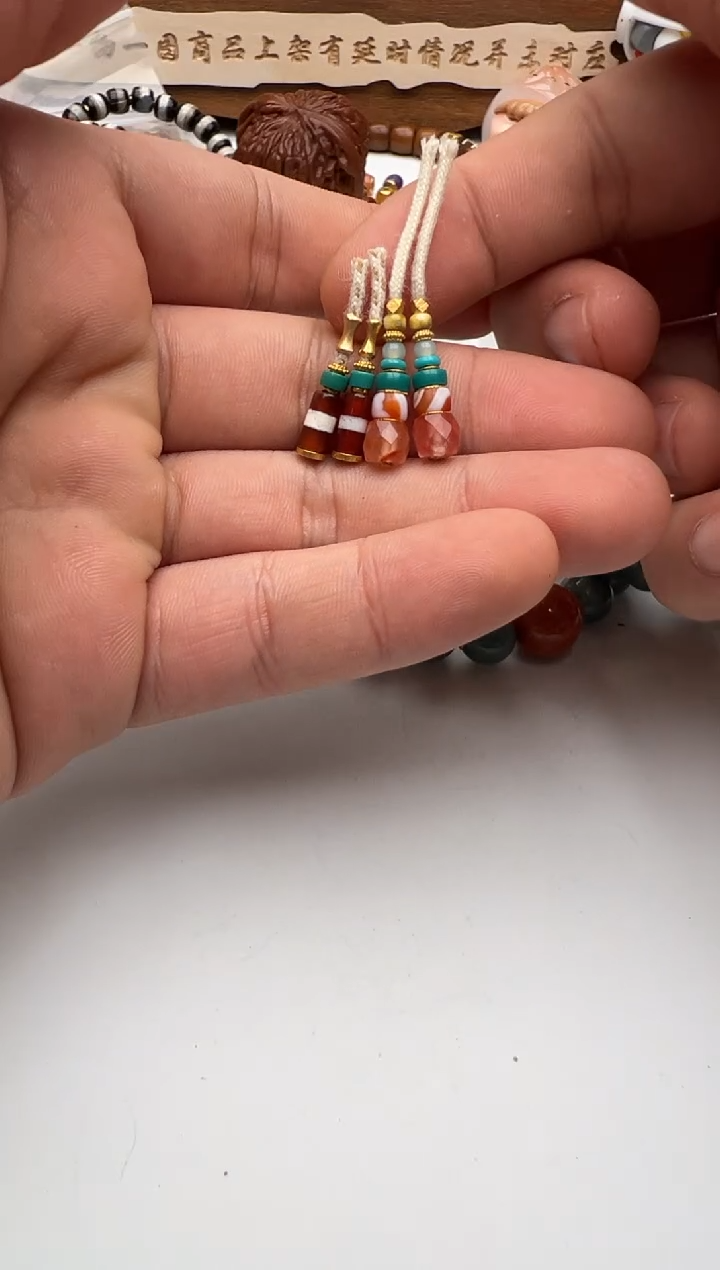 【闪购商品】南红玛瑙弟子珠18K金镶嵌弟子珠侧挂*2