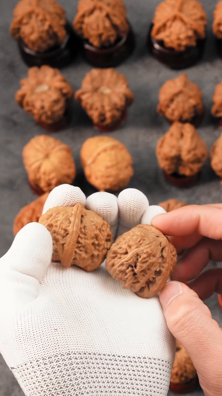 吊坠文玩核桃C****e43三角白