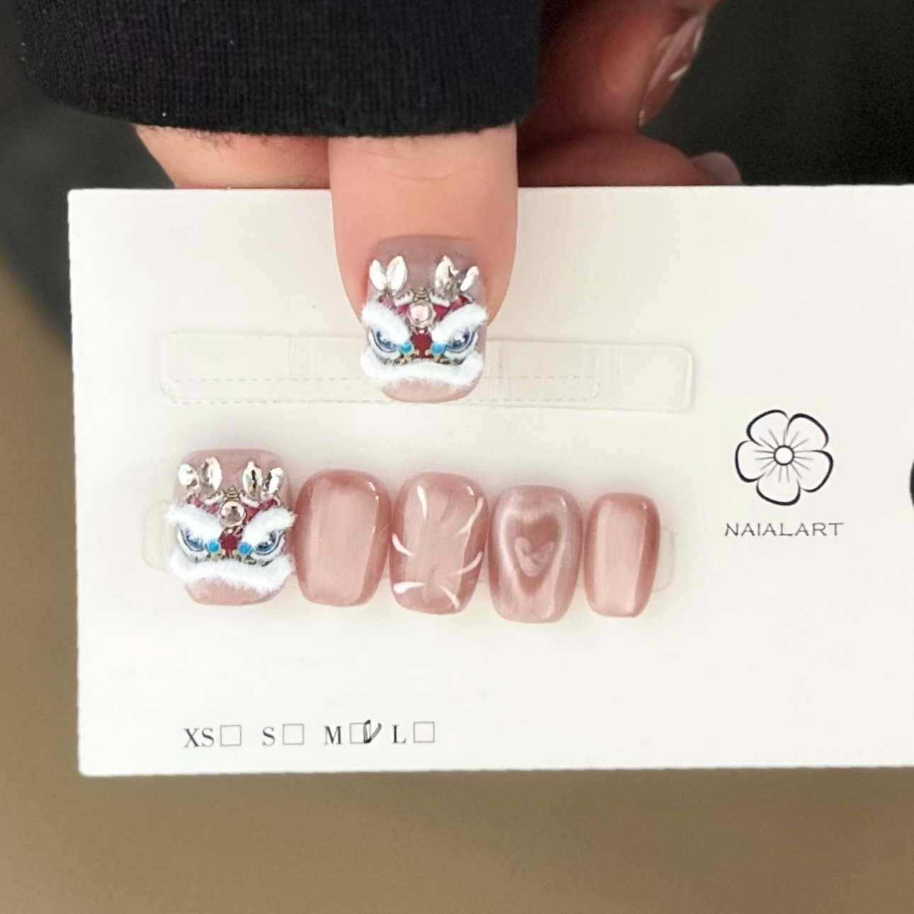 烟花粉色猫眼纯手工穿戴甲小奶龙醒狮高级新年战甲短款