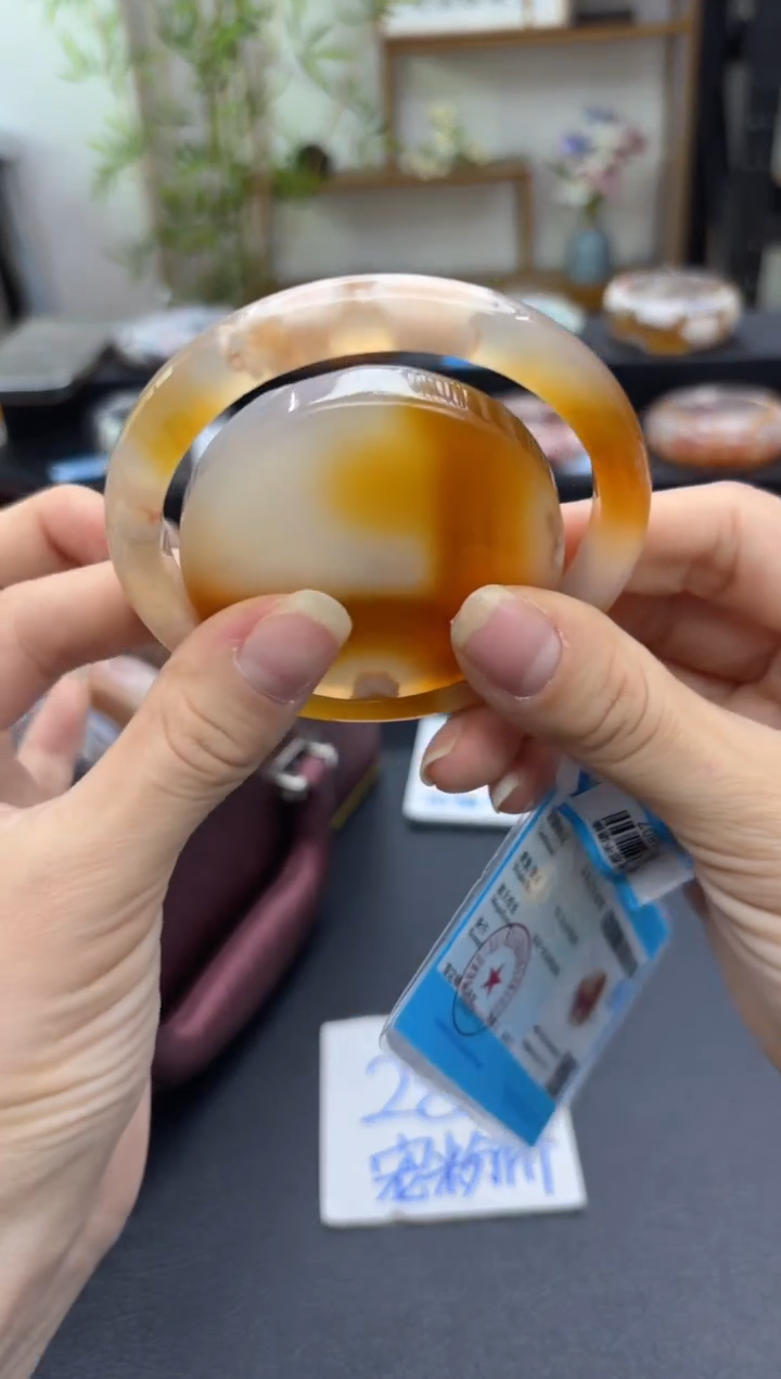 【闪购商品】石英质玉手镯未镶嵌C72(61圈赠送镯心)