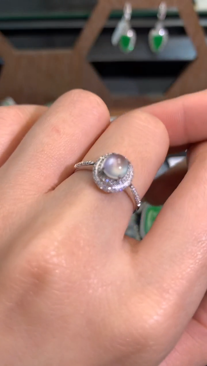 【闪购商品】翡翠吊坠(不含链)18K金镶嵌戒指