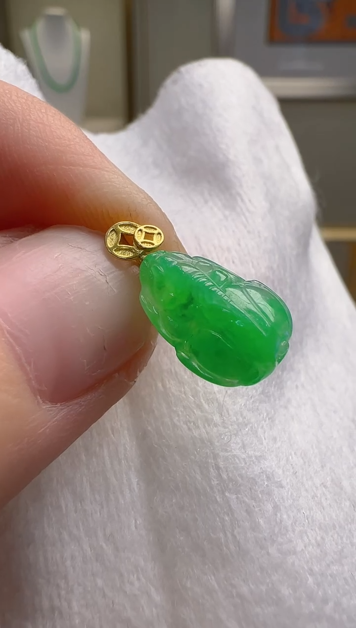 【闪购商品】翡翠吊坠(不含链)18K金镶嵌多样性发货拍一发一