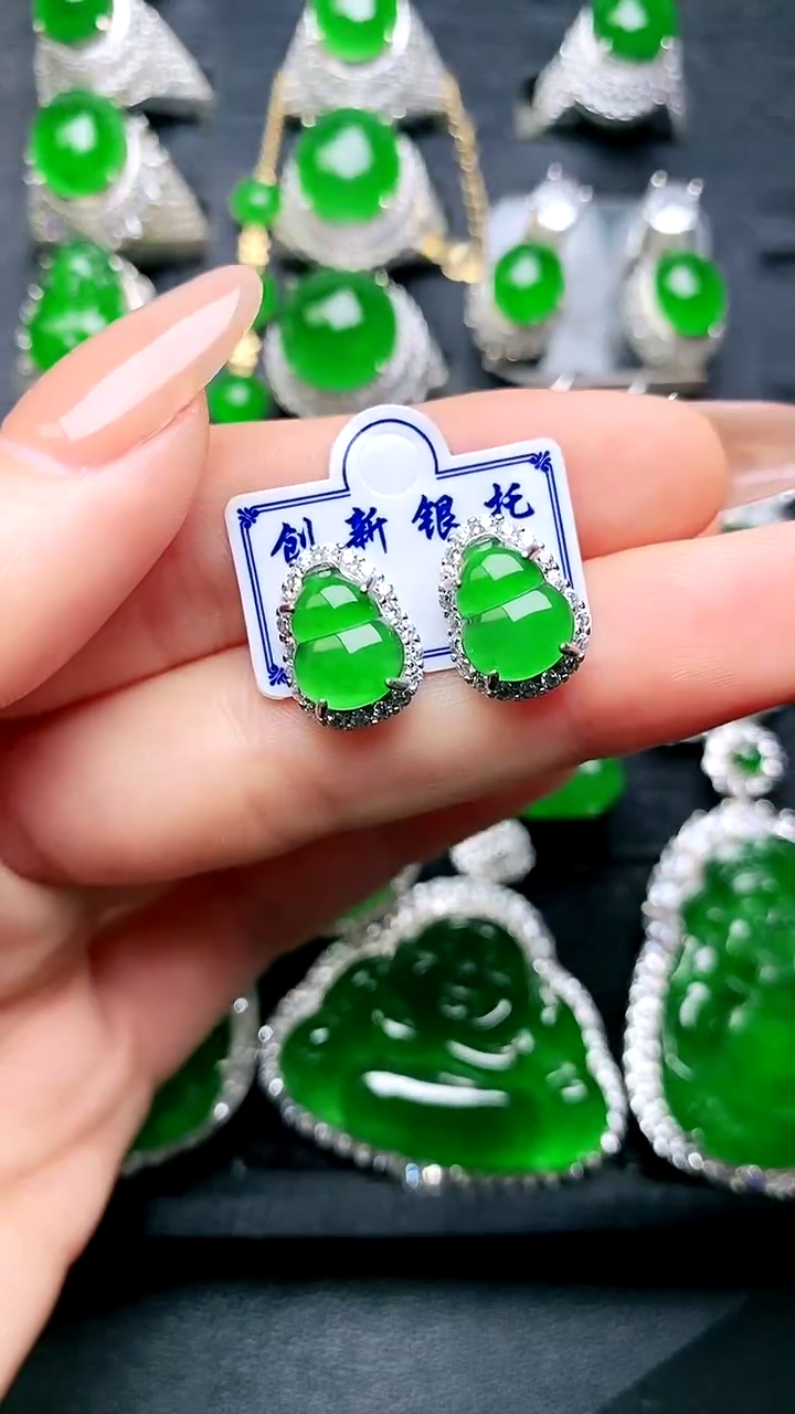 【闪购商品】翡翠耳钉银S925镶嵌葫芦耳钉