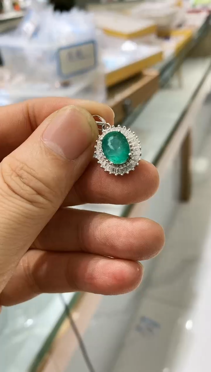 【闪购商品】祖母绿颈饰银S925镶嵌吊坠