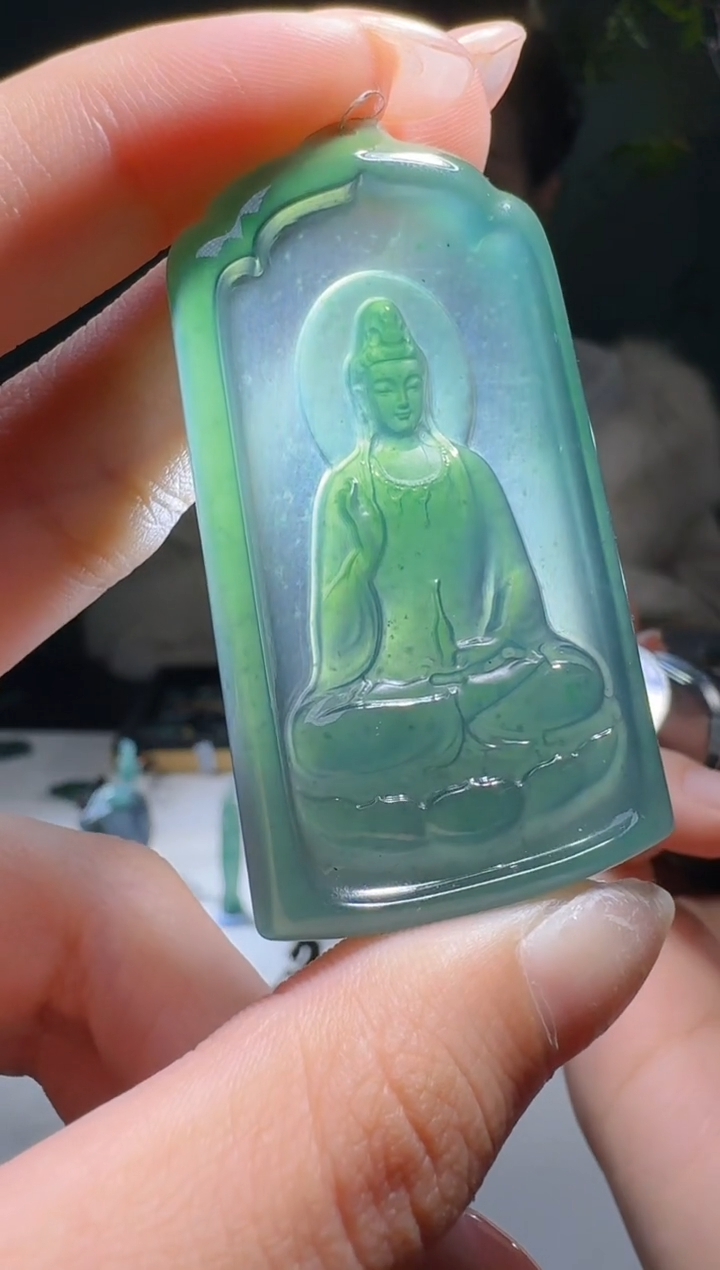 【闪购商品】翡翠颈饰未镶嵌天然A货翡翠观音