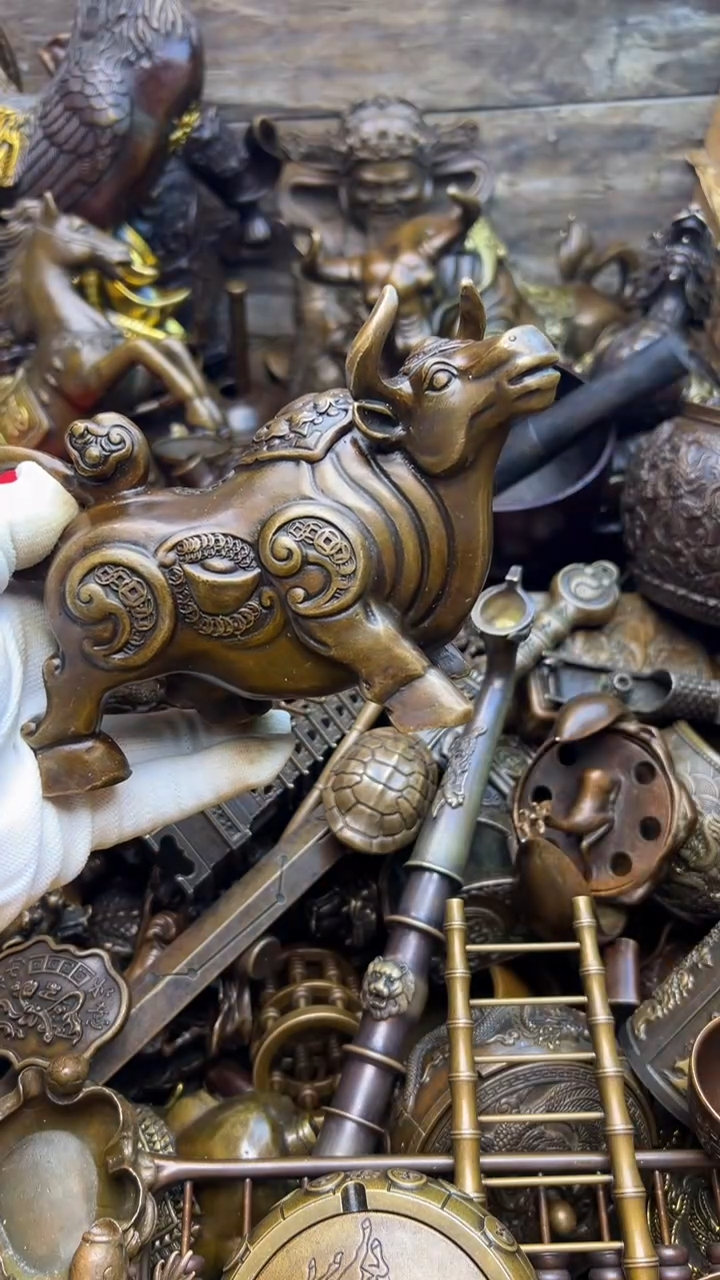 精美铜器，点击下单 