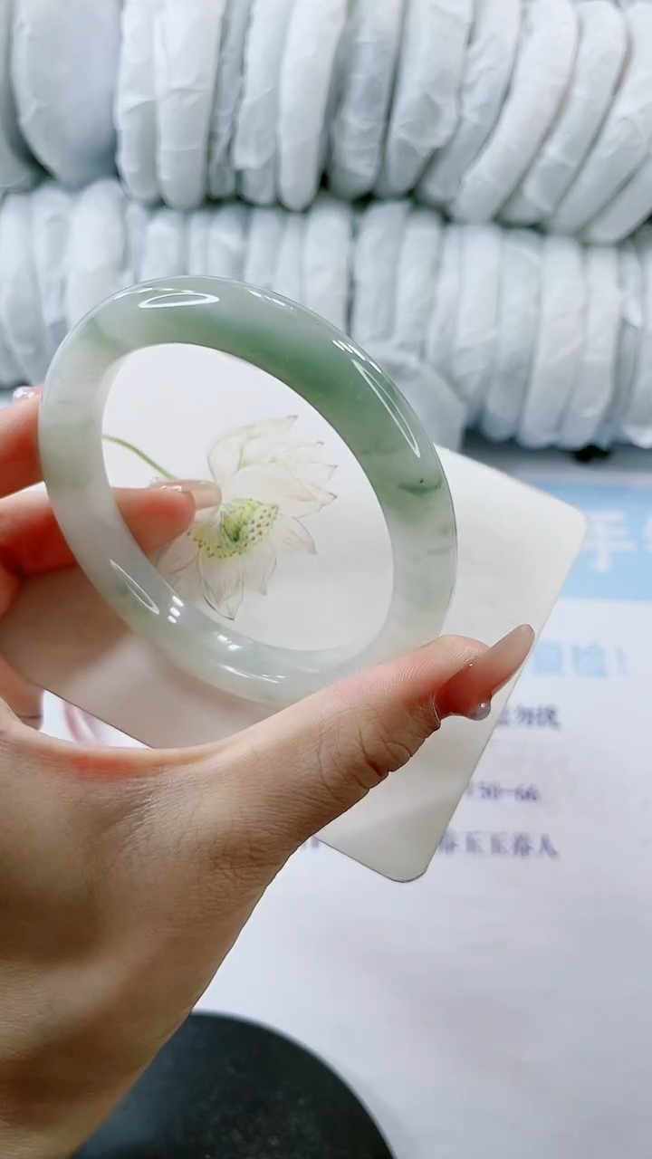 【闪购商品】石英质玉手镯未镶嵌0380795845-62多样性发货