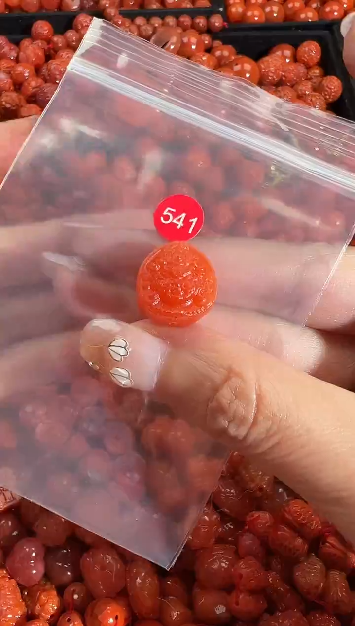 颈饰未镶嵌南红玛瑙1