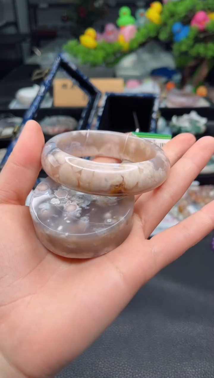 石英质玉未镶嵌手镯57圈口（赠品镯心）3674509