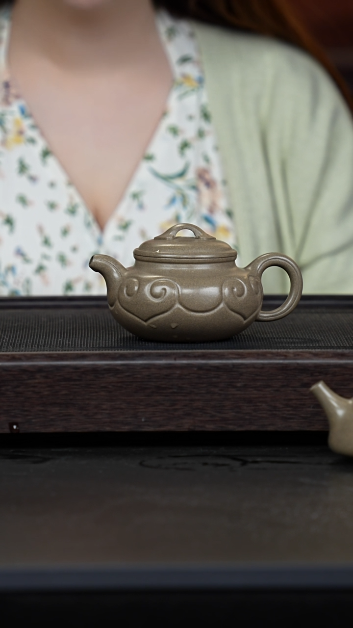 【闪购商品】紫砂茶壶挑纯青段仿古如意