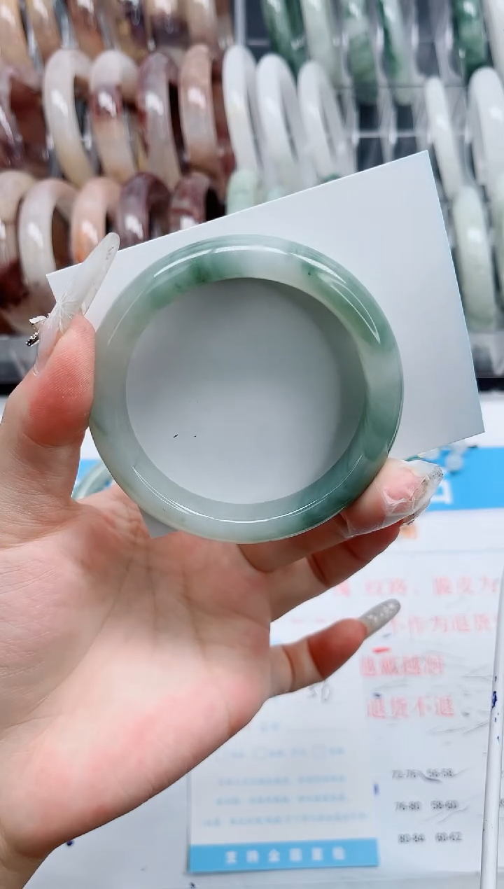 【闪购商品】石英质玉手镯未镶嵌A266-56