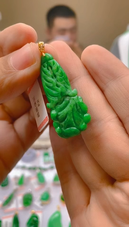 【闪购商品】翡翠颈饰18K金镶嵌 新号开播，全场乱卖