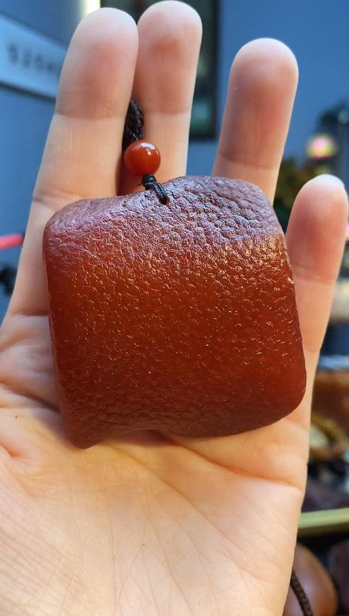 琥珀颈饰未镶嵌挂件