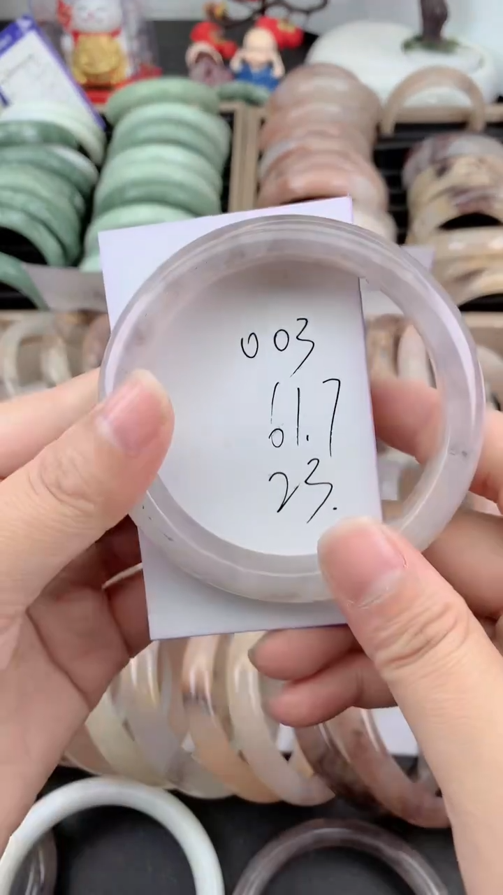 未镶嵌手镯石英质玉003