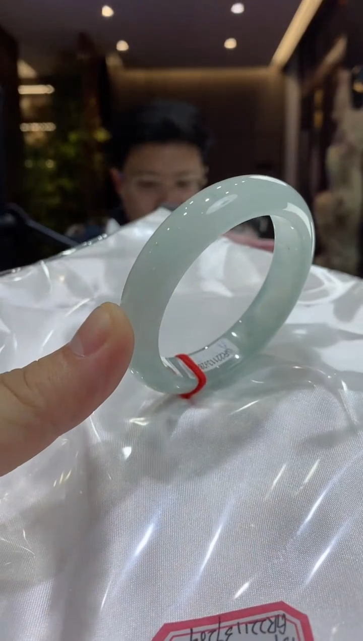 【闪购商品】翡翠手镯未镶嵌14号 圈口51-52