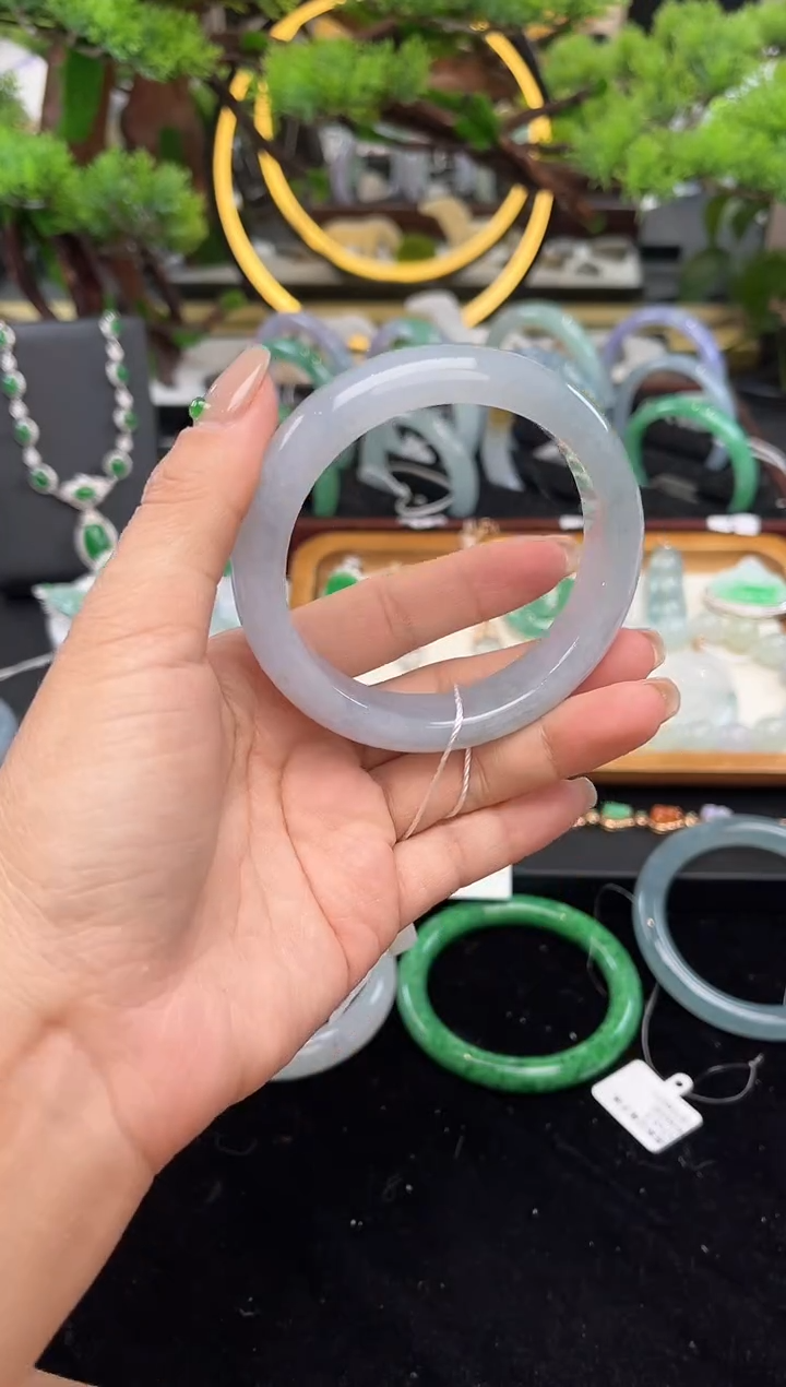 未镶嵌手镯翡翠手镯