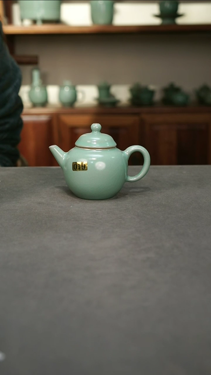 【闪购商品】君子汝瓷【福利】宫灯壶019