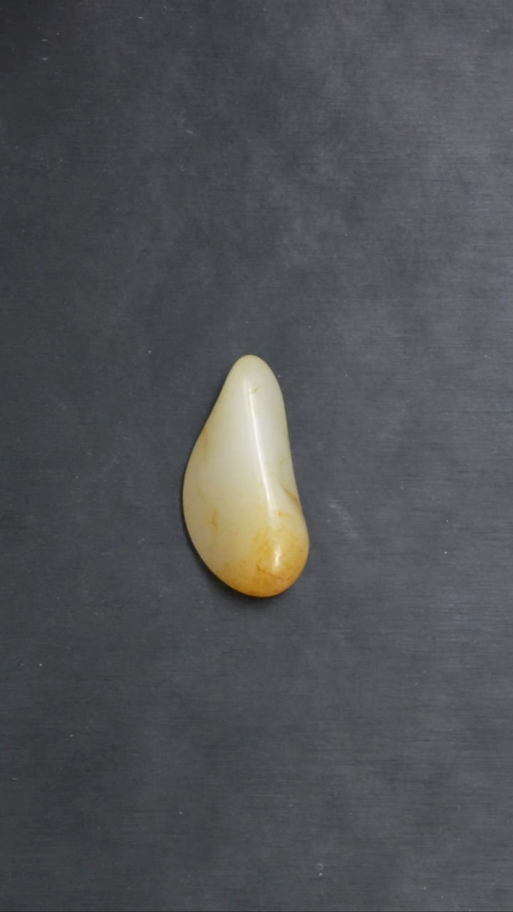 【闪购商品】和田玉吊坠(不含链)未镶嵌16.2克和田玉原石