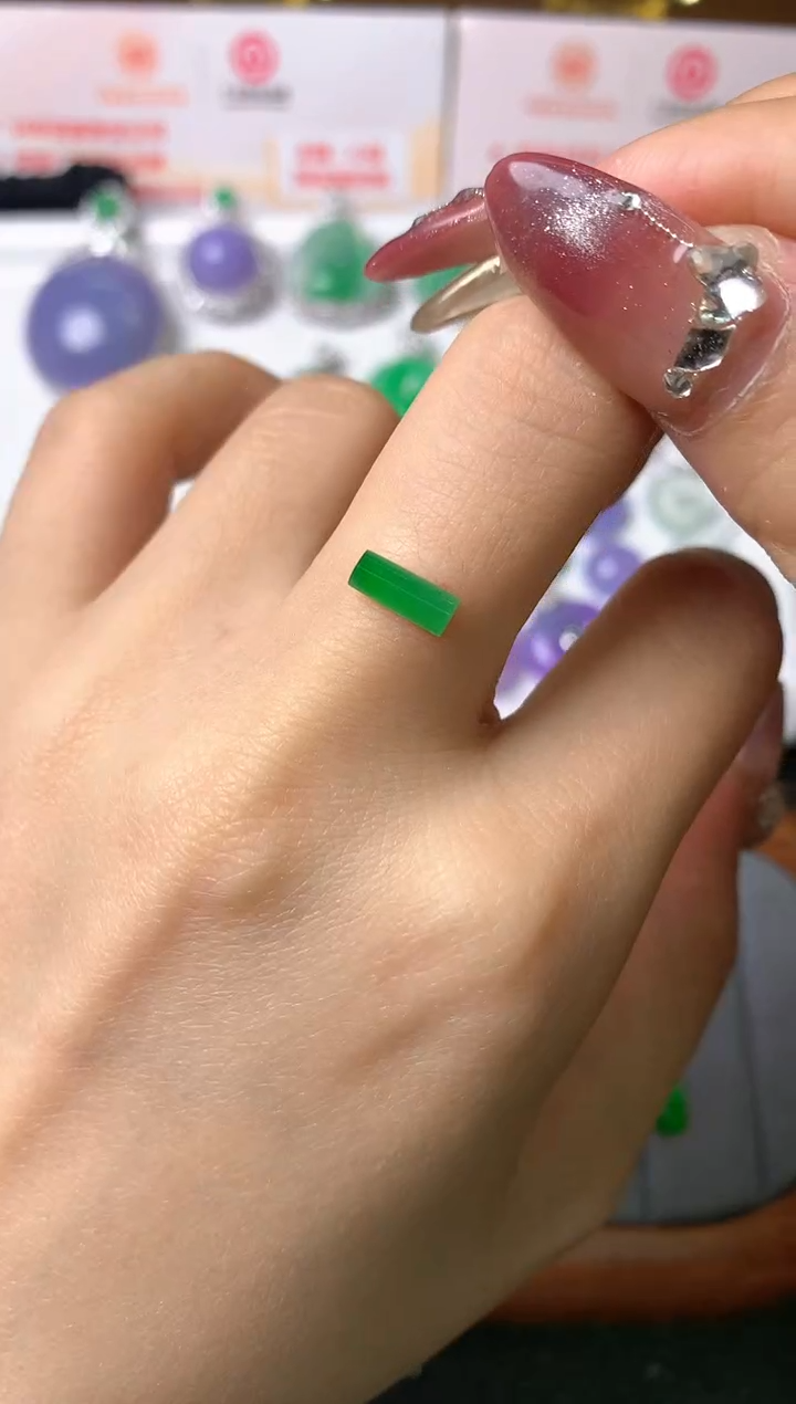 【闪购商品】定制翡翠未镶嵌裸石（镶嵌定制）