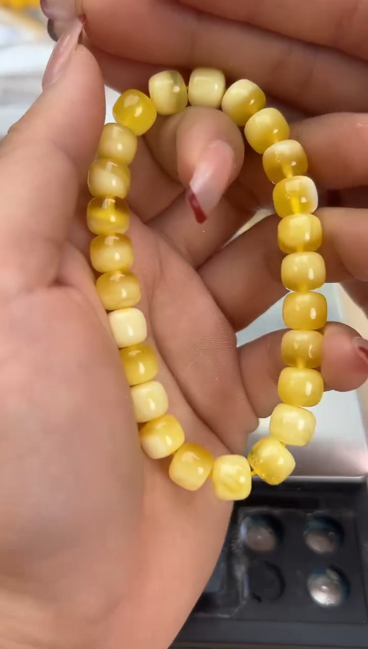 【闪购商品】琥珀裸石未镶嵌蜜蜡手串