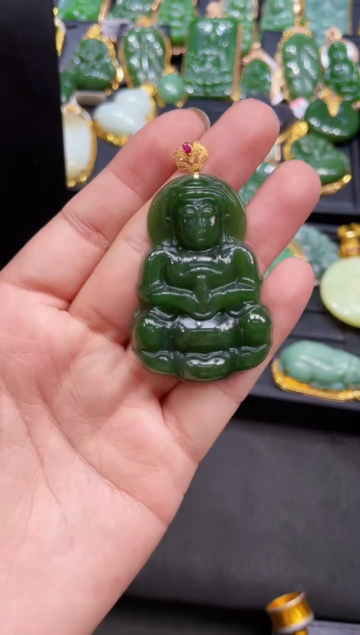 【闪购商品】和田玉吊坠18K金镶嵌多样性发一