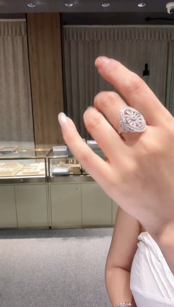 铂Pt950镶嵌戒指钻石AY0363-PT-