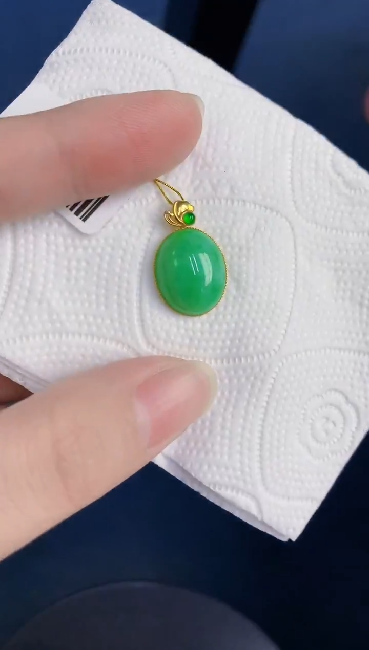 颈饰18K金镶嵌翡翠天然翡翠缅甸A货