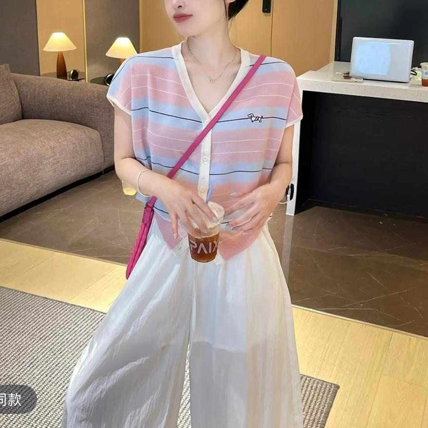 ZOZO-8998夏季新款女刺绣狗狗条纹拼色无袖背心