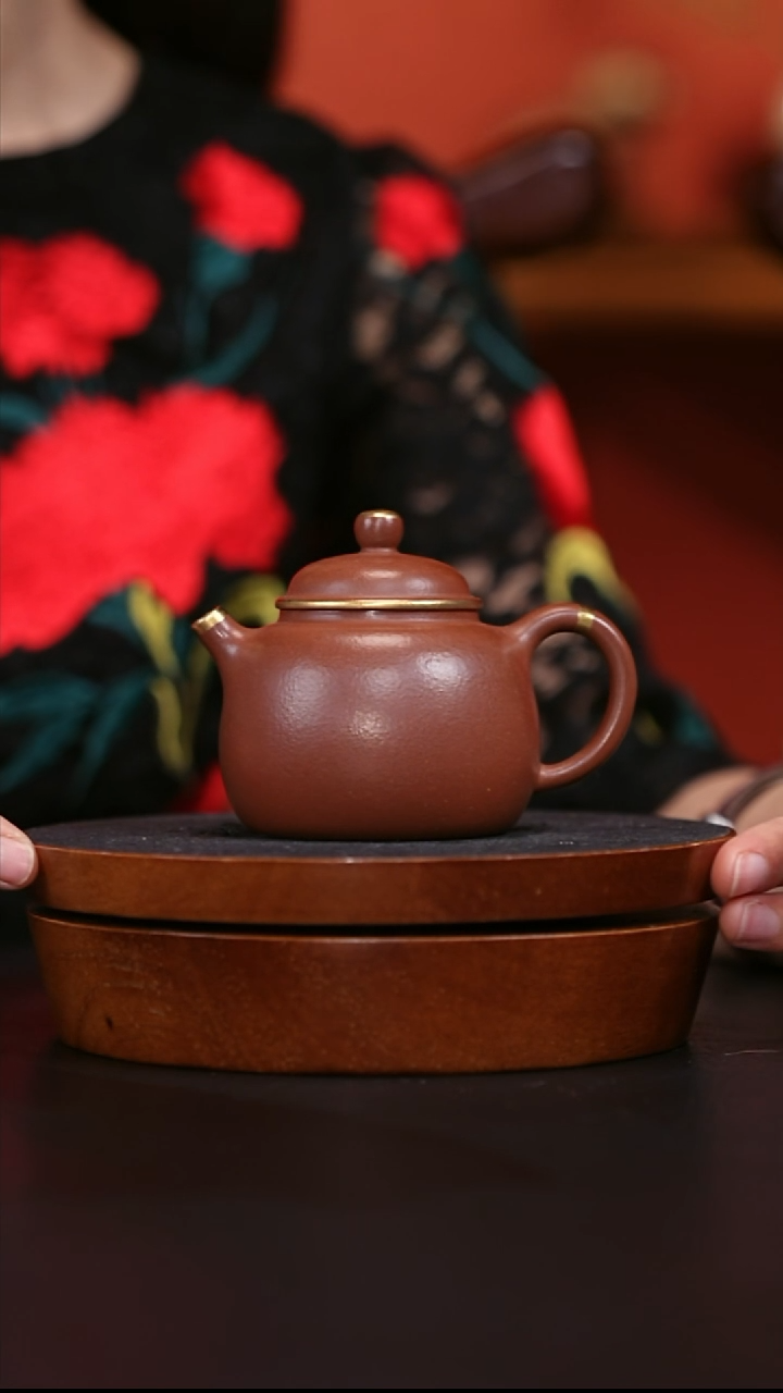 央广国宝苑紫砂茶壶 12