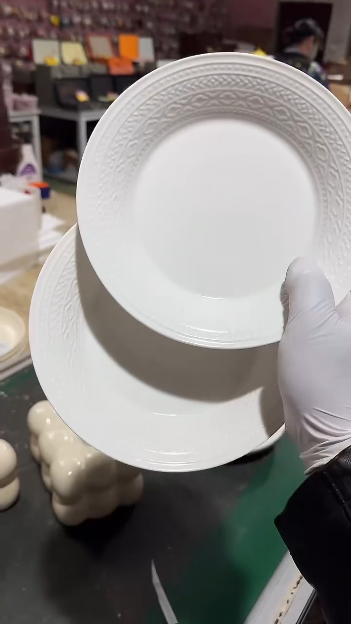 陶瓷2个云朵深盘 微瑕凑满20元包邮