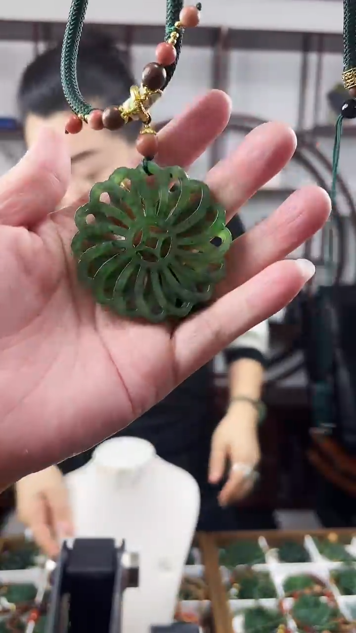 颈饰未镶嵌和田玉转运珠