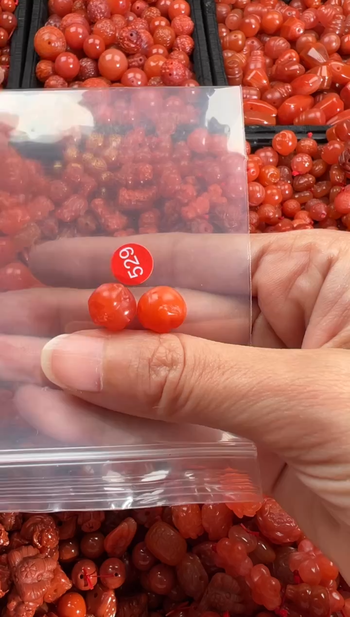 【闪购商品】南红玛瑙颈饰未镶嵌1