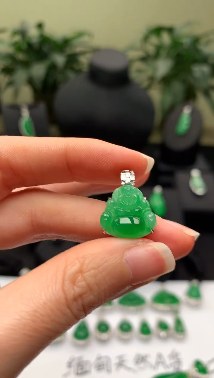 【闪购商品】翡翠颈饰18K金镶嵌佛公