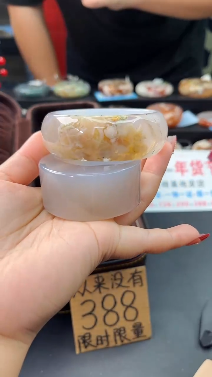 【闪购商品】石英质玉手镯未镶嵌赠送镯心（58圈口）