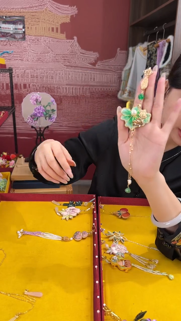【闪购商品】刺绣苏绣世家非遗手工（压襟）   