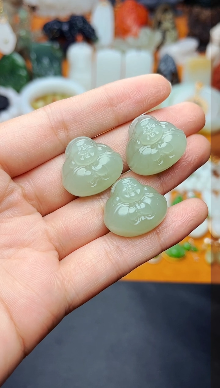 【闪购商品】和田玉颈饰未镶嵌抱抱佛多样性拍一发一