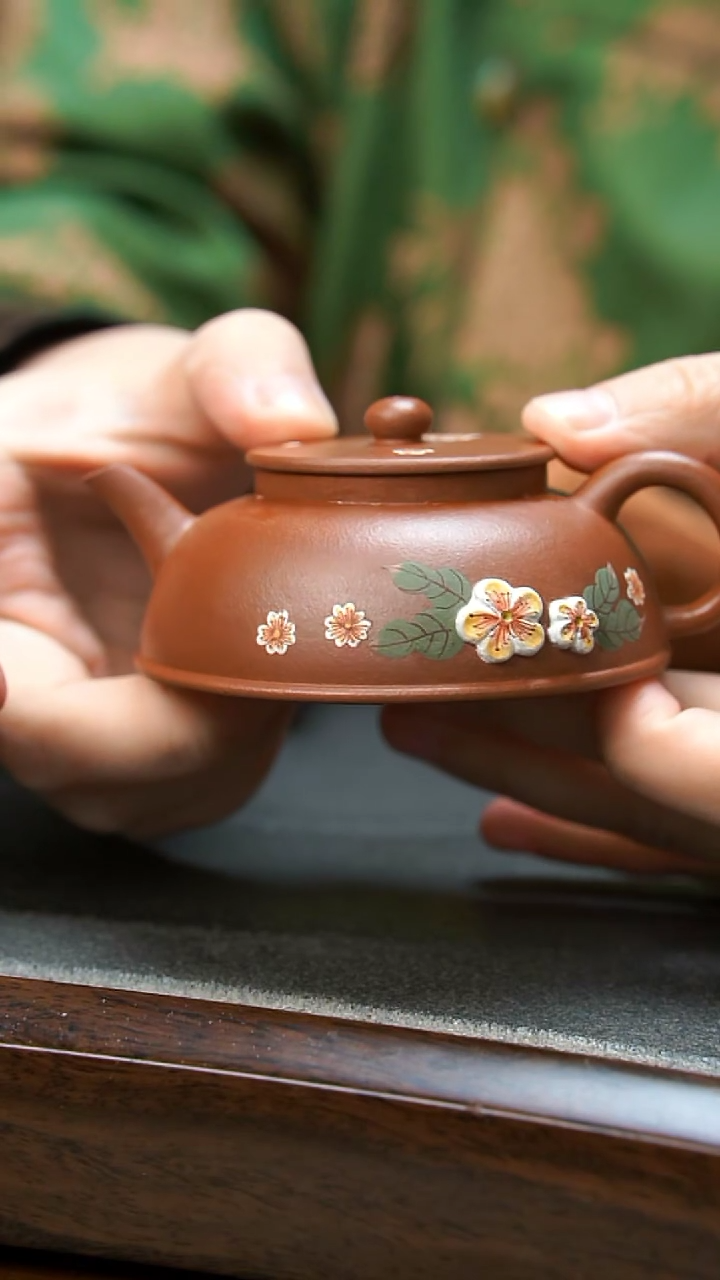 【闪购商品】紫砂茶壶红皮龙花花壶