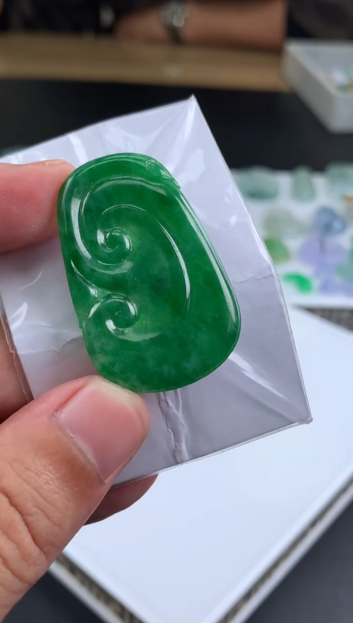 【闪购商品】定制翡翠未镶嵌如意