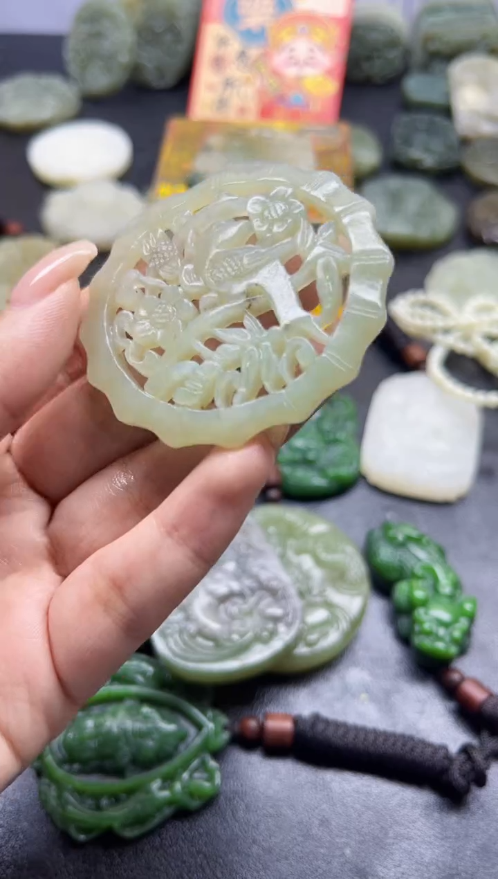 【闪购商品】和田玉颈饰未镶嵌111