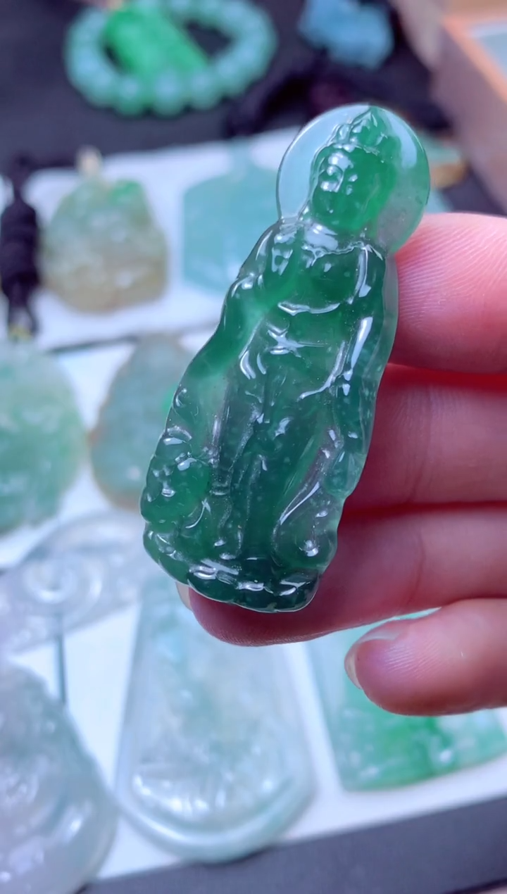 颈饰未镶嵌翡翠天然A货翡翠