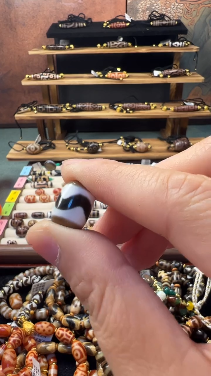 玛瑙/玉髓（覆膜）颈饰未镶嵌227.(微瑕)