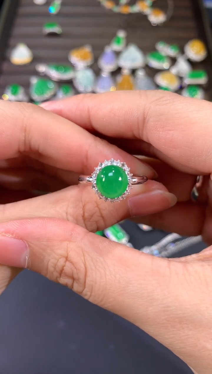 【闪购商品】翡翠戒指18K金镶嵌A728|9800